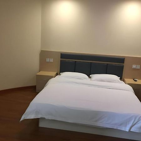 Greentree Inn Wuhu Fangte Second Phase Nanxiang Wanshang Express Hotel Bagian luar foto